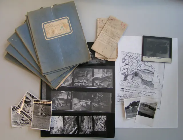 Grabungstagebücher, Fotos, Negative der Altgrabungen von 1938 | Foto: F.M. Müller