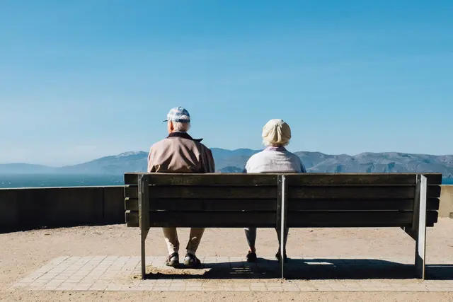 Gender Pension Gap: Männer erhalten deutlich mehr Pension als Frauen. | Foto: Matt Bennett/Unsplash