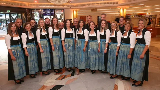 Das Doppelsextett Velden tritt an gleich zwei „Fest der Stimmen“-Terminen auf.  | Foto: privat