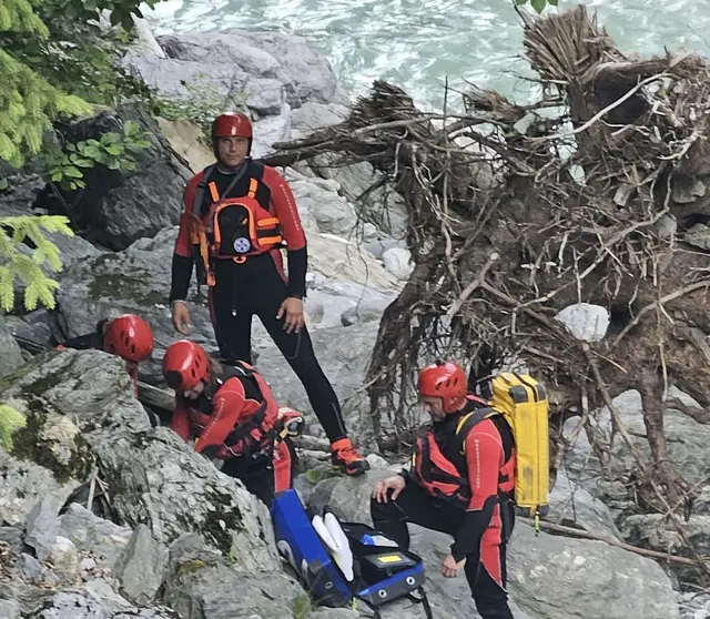 Die niedrigen Temperaturen sowie die starken Strömungen in der Sill und im Inn machen die beiden Flüsse zu den Hauptgefahrenquellen in Innsbruck. | Foto: Wasserrettung Innsbruck