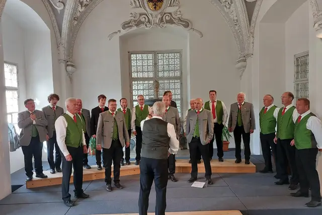 Singen ist ihre Leidenschaft: Der MGV Dellach im Gitschtal | Foto: privat