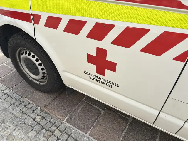 Er wurde mit Verletzungen unbestimmten Grades ins UKH Klagenfurt gebracht. (Symbolfoto) | Foto: MeinBezirk.at