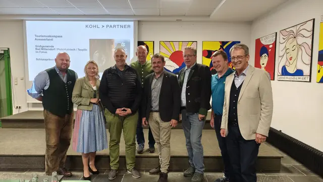 Christian Schilcher, Pamela Binder, Kurt Berger, Mario Seebacher, Herbert Hansmann, Dirk Firnhaber, Alfred Schnepfleitner und Werner Taurer. | Foto: Tourismuskompass