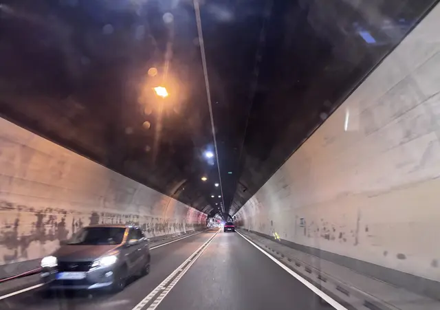 Einen fix installierten Blitzer im Brettfalltunnel wird es, laut Landesregierung, nicht geben.  | Foto: Haun