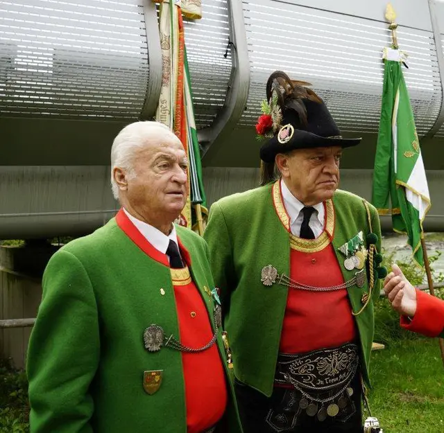 Gedenkmesse: Fredi Püls, der heimliche Kaotlackler Bürgermeister, war Sportlegende, Vereinsobmann und engagierter Helfer für viele Mitbürgerinnen und Mitbürger. Im Bild mit Dietmar Probst (re.). | Foto: Staudinger