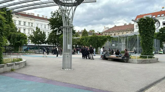 Paukenschlag: Wien bekommt eine weitere Waffenverbotszone - diesmal im 16. Bezirk rund um den Yppenplatz. | Foto: Ronja Reidinger/MeinBezirk