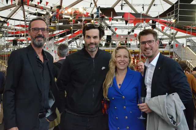 Peter Paul Mölk (Obmann Tourismusverband Innsbruck und seine Feriendörfer), Max Simonischek, Nina Proll und Bgm. Christian Härting. | Foto: Sabine Schletterer