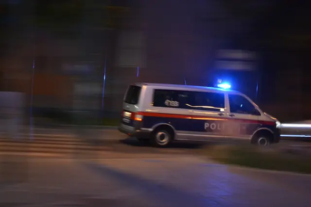 Verfolgung mit Blaulicht und Folgetonhorn Nach einem Unfall in Breitebach flüchtete der Pkw-Lenker bis nach Reith i.A. . (Symbolfoto) | Foto: Weber/MeinBezirk Archiv