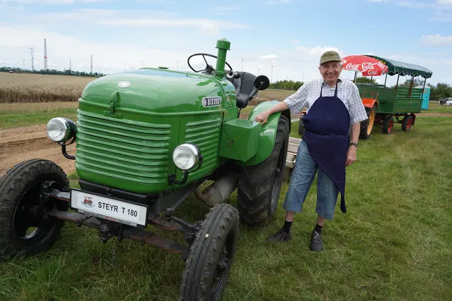 Beste Stimmung bei Walter Guttmann und seinem Steyr T 180 | Foto: Andrea Glatzer