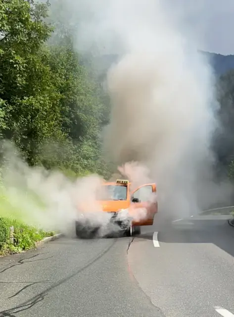 Beim Brand entstand eine starke Rauchentwicklung. | Foto: ZOOM.Tirol