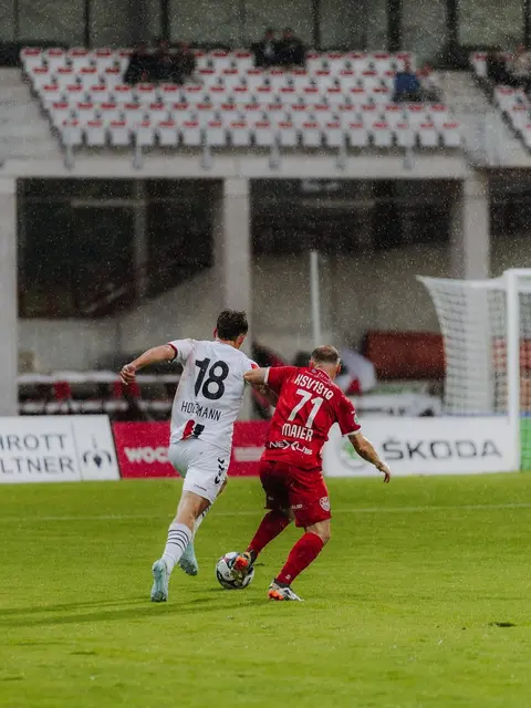 Thomas Maier setzt sich gegen Manuel Holzmann durch. | Foto: KSV 1919