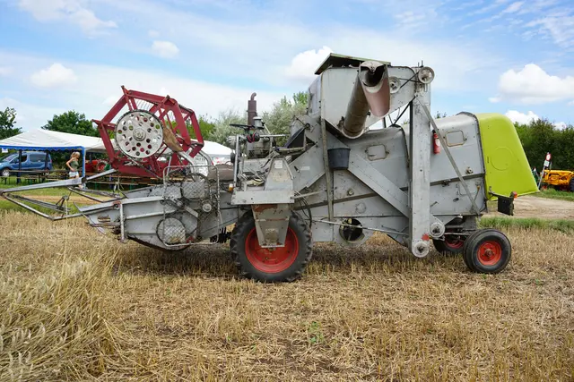 Claas SF mit Korntank und Perkins Dieselmotor | Foto: Andrea Glatzer