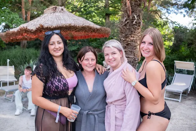 Jessi, Kathi, Julia, und Anni hatten eine Firmenausflug | Foto: Laura/Thomas Fischer