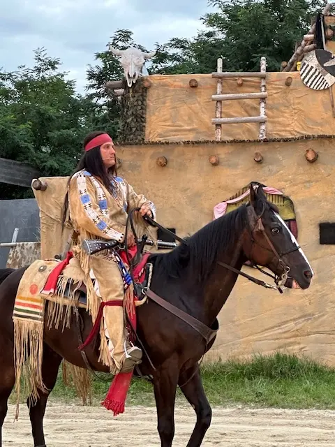 Winnetou kämpft für die Guten.