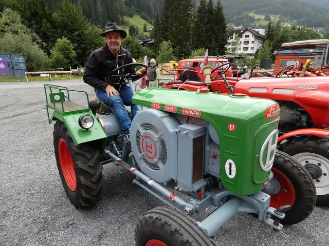 Albert Köhle aus Kauns zählt zu jenen Oldtimer-Besitzern, die am weitesten angereist waren. Sein Lindner-Traktor gehörte seinem Vater. 