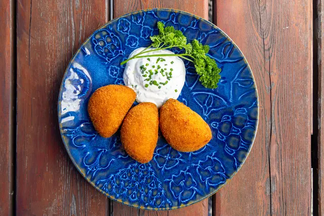 Das Erdäpfel Cordon bleu schmeckt einfach köstlich. | Foto: TV Region Graz - Harry Schiffer