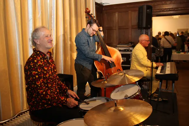 Blues vom Feinsten: Robert Kainar, Lukas Kranjc und Richie Loidl.