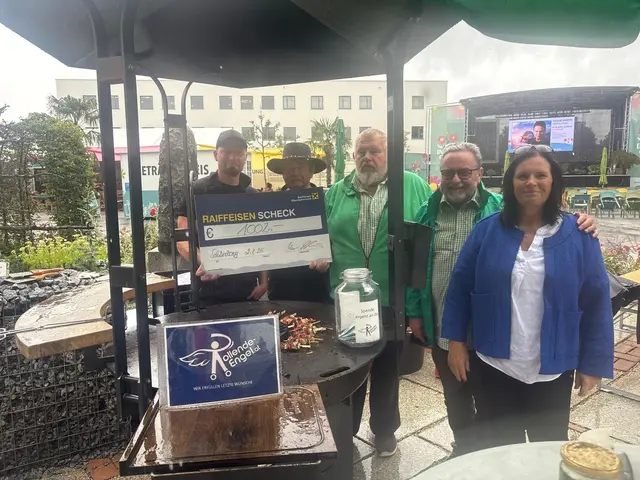 Mit Unterstützung des Siedlervereins brachte die Grillvorführung von der Kunstschmiede Markus Götzendorfer am Gartenschaugelände in Schärding 1.002 Euro für den Verein "Rollende Engel". | Foto: Rigler