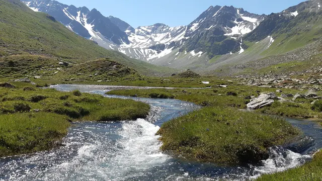 BI Feldring: "Um die Errichtung eines riesigen Speichersees im Platzertal rascher umsetzen zu können, soll das Tiroler Naturschutzgesetz geändert werden." | Foto: Gerd Estermann