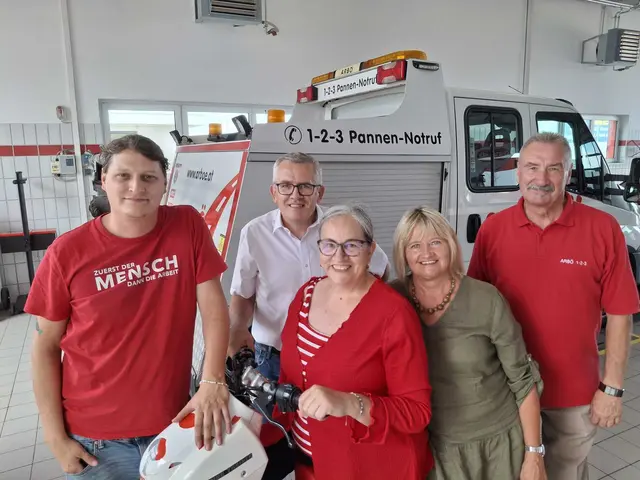 Michi Mayer, Christian Hoffmann, Gabriele Grabner, Elisabeth Wallner, ARBÖ Wiener Neustadt-Obmann Wolfgang Kohn | Foto: SP WRN