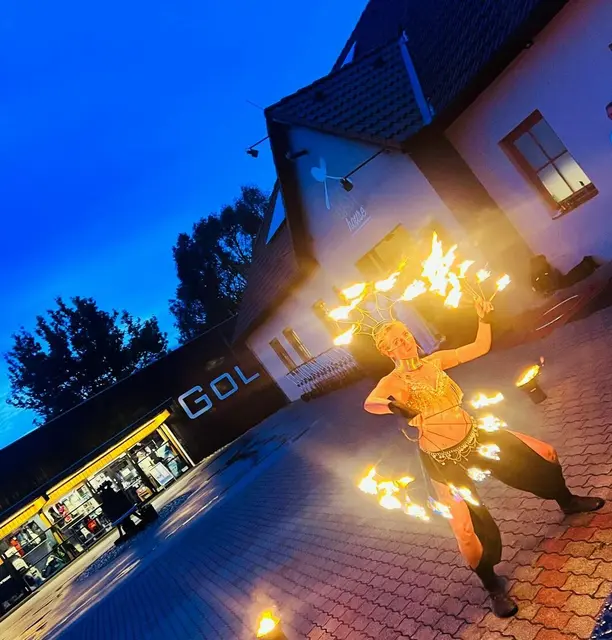 Feuershow nach der GASThouse-Trophy 2025. | Foto: Golfclub Lengenfeld