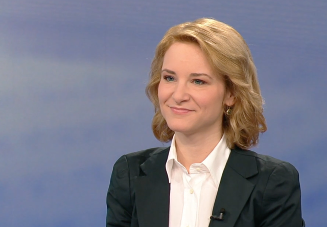 Am Equal Pension Day wird sichtbar, wie groß die Pensionslücke zwischen Männern und Frauen in Österreich noch immer ist – Frauen erhalten rund 40 Prozent weniger. Frauenministerin Eva-Maria Holzleitner (SPÖ) fordert im Interview mit Ö1 deshalb mehr Lohntransparenz, besseren Zugang zu Vollzeitarbeit und einen raschen Ausbau der Kinderbetreuung, um diese Ungleichheit endlich zu beenden. | Foto: Screenshot ORF/"Pressestunde"