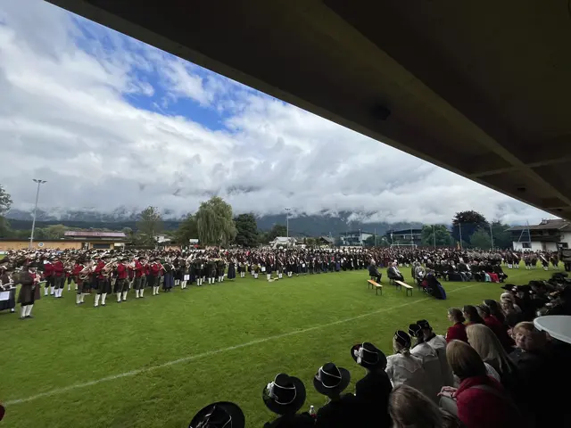 Vom 1. bis 3. August fand in Oberlangkampfen das Jubiläumsfest statt, dessen Höhepunkt das Bezirksmusikfest des Unterinntaler Musikbundes war. | Foto: Barbara Fluckinger