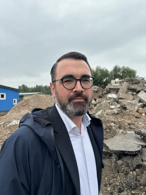 WKO-Bezirksstellenleiter Gabriel Gruber sieht in der neuen McDonald's-Niederlassung einen wichtigen Beitrag zur regionalen Wertschöpfung und zur Stärkung des Standorts Schärding. | Foto: MeinBezirk/Kern