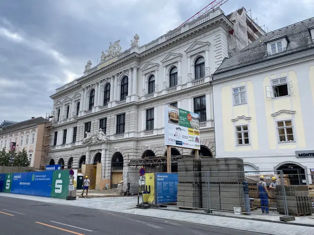 Das Stammhaus der Sparkasse OÖ wird seit mehr als einem Jahr kernsaniert. | Foto: MeinBezirk