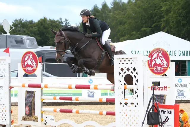 Lisa Hofinger mit CC Coralie. | Foto: horsepic.at by Brunnmayr