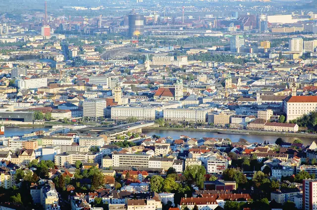 Die Landeshauptstadt zieht: Noch nie haben so viele Menschen in Linz gewohnt wie 2025. | Foto: Smarterpix_tepic
