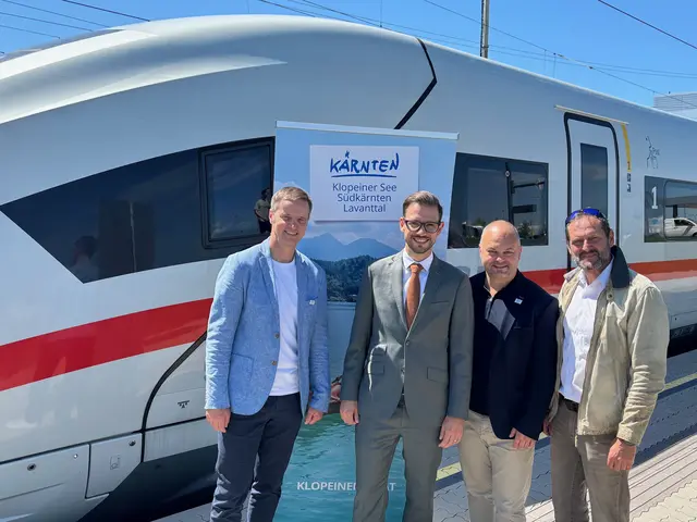 Andreas Kristan, Vorsitzender Tourismusverband St. Kanzian am Klopeiner See, LR Sebastian Schuschnig, Robert Karlhofer, Geschäftsführer Tourismusregion Klopeiner See-Südkärnten-Lavanttal und Peter Plaimer, Regionalentwicklung Südkärnten (v.l.n.r.). | Foto: MeinBezirk.at