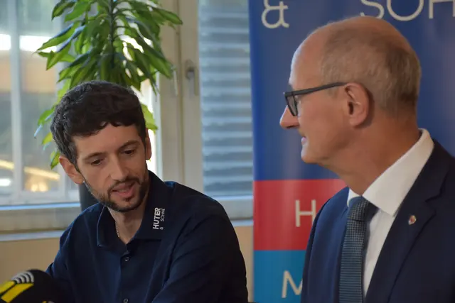 Unternehmer Philipp Huter hat konkrete Forderungen an LH Anton Mattle.  | Foto: Haun