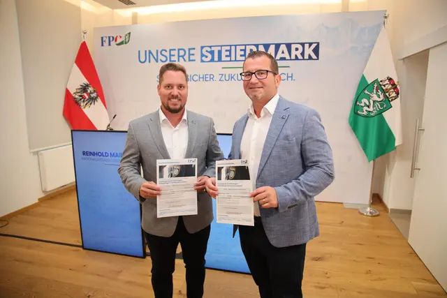 Klubobmann Landtagsabgeordneter Marco Triller und Nationalratsabgeordneter Reinhold Maier (beide FPÖ) präsentierten eine parlamentarische Bürgerinitiative, die die Partei einbringen wird.  | Foto: FPÖ Steiermark