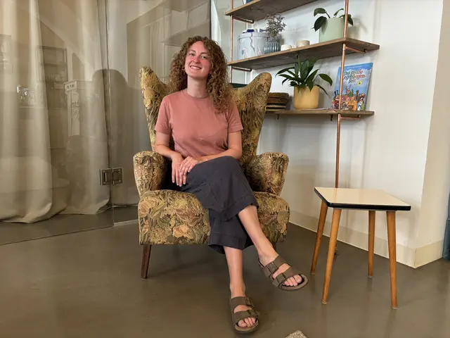 Lea Strigl hat das Café Prisemut mitgegründet. | Foto: Nathanael Peterlini/MeinBezirk