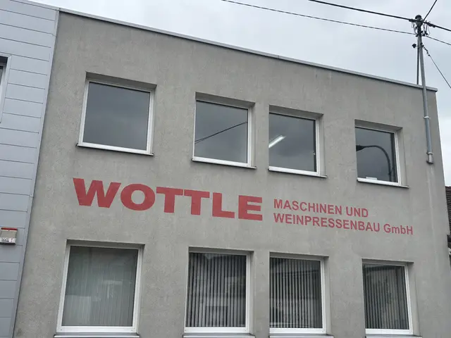 Der Traditionsbetrieb bleibt durch Pure Investment in Poysdorf erhalten.  | Foto: Thiem/MeinBezirk