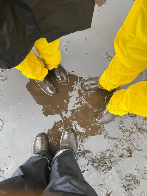 Aufgrund von Dauerregen wurde das Festival zur Schlammschlacht.