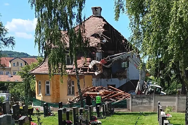 Abriss der "Villa Erna" in der Franz-Graßler-Gasse. | Foto: privat/z.V.g.