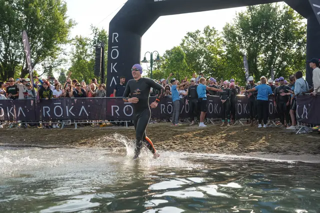 Christoph Hütters Zeiten beim Ironman in Klagenfurt: Schwimmen 1:23:29, Radfahren 6:58:28, und Laufen 5:39:35.  | Foto: Hütter