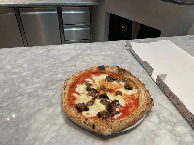 Eine Pizza wie in Neapel gibt es in der Meidlinger Hauptstraße. | Foto: Karl Pufler