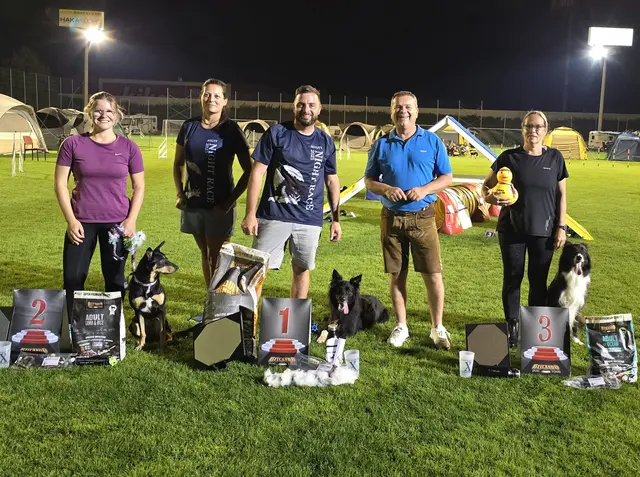 Große Siegerehrung nach dem Night Race auf der Sportanlage der Union Ansfelden. | Foto: Wöss
