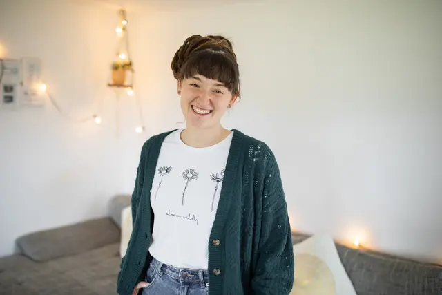 Hebamme Franziska Ströbl engagiert sich für den Verein Nabhinadi und Eltern von Sternenkindern. | Foto: Lichtgrün Design &amp; Photo - Linda Mayr