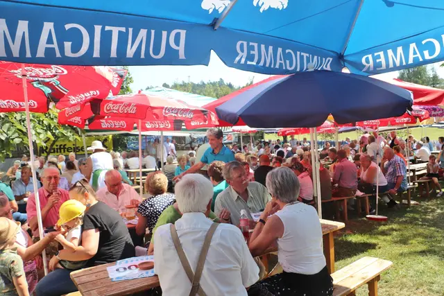 Pater Paulus Kamper und der Pfarrgemeinderat laden in Hitzendorf zu Sternwallfahrt, Kräuterweihe und Pfarrfest | Foto: Edith Ertl