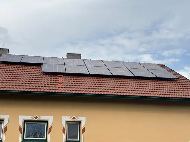 Sonnenstrom auf dem eigenen Dach: Für viele war das bisher eine lohnende Investition, doch nun herrscht Unsicherheit. | Foto: Privat