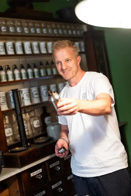 Führung Apothekermuseum Winkler durch Dr. Schwarz | Foto: Thomas Steinlechner