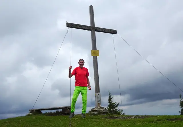 Beim Gipfelkreuz auf der Reisalpe