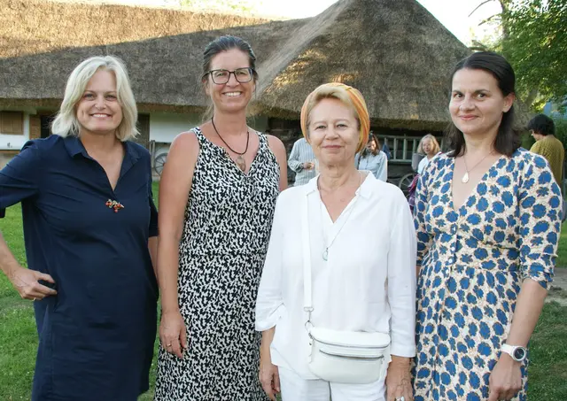 Von links: Hausherrin Petra Werkovits, Katharina Tiwald, Karin Ivancsics und Sanja Abramovic. | Foto: Anna Kaufmann