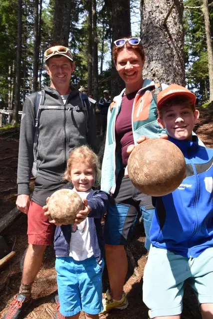 Familie Wendlinger aus Oberaudorf (Landkreis Rosenheim) genossen die ORF Radio Tirol Sommerfrische am Glungezer-Kugelwald. | Foto: Kendlbacher