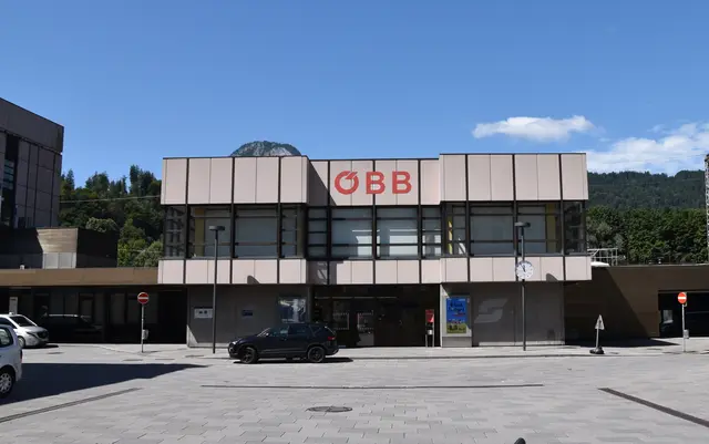 Bei Bahnhöfen im Bezirk Kufstein gab es im vergangenen Jahr 78 Straftaten. Am Kufsteiner Bahnhof war dabei "am meisten los".  | Foto: Barbara Fluckinger