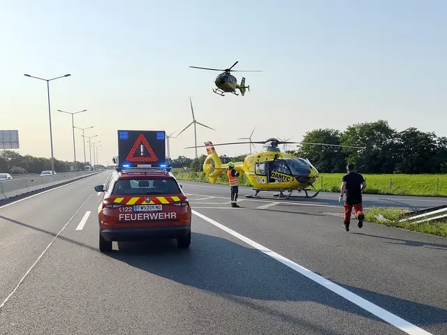 Am 07. August 2025 ereignete sich kurz nach 7 Uhr auf der A4 Ostautobahn in Fahrtrichtung Ungarn bei der Abfahrt Gewerbepark ein schwerer Verkehrsunfall mit vier verletzten Personen. | Foto: FF Neusiedl am See